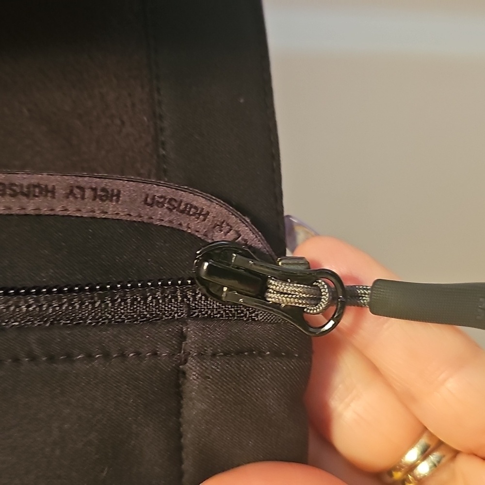 Helly Hansen Jacket - image 5